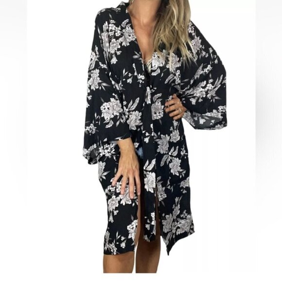 Spiritual Gangster • Maya floral Kimono Robe Beach Coverup O/S black white flowy - Picture 3 of 12